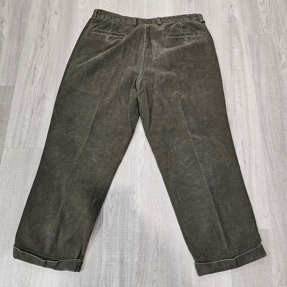 Dockers Mens Corduroy Pants Olive Green Relaxed Fit Pleated W38 L29 - Picture 2 of 6